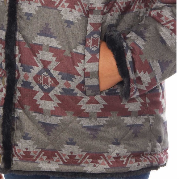 Pendleton Ladies' Reversible Faux Fur Printed Coat Size Small - Picture 4 of 8